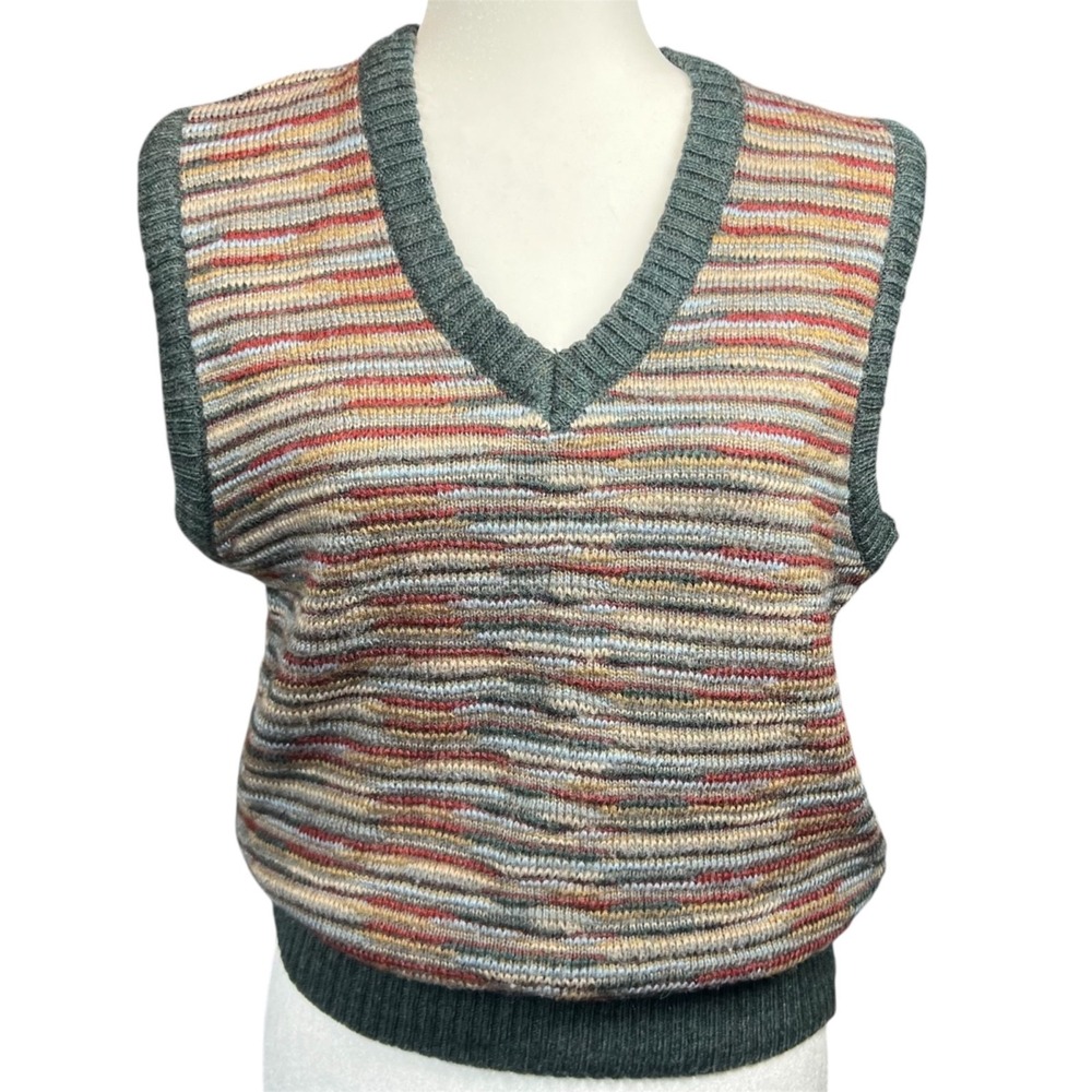 Vintage Sweater Vest Womens Sz M Multi Color Stripe‎ Classic Preppy Granny Knit